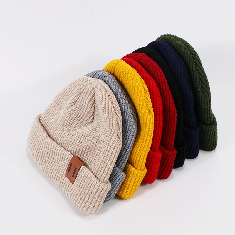 1PCS Solid Color Warm Knitted Brimless Hat, Neutral Elastic Knitted Hat, Simple Breathable Knitted Hat, Suitable For Daily Wear, Shopping, Holiday Travel, Birthday Gifts, Unisex Novel Brimless Beanie, Autumn And Winter Clothing Accessories