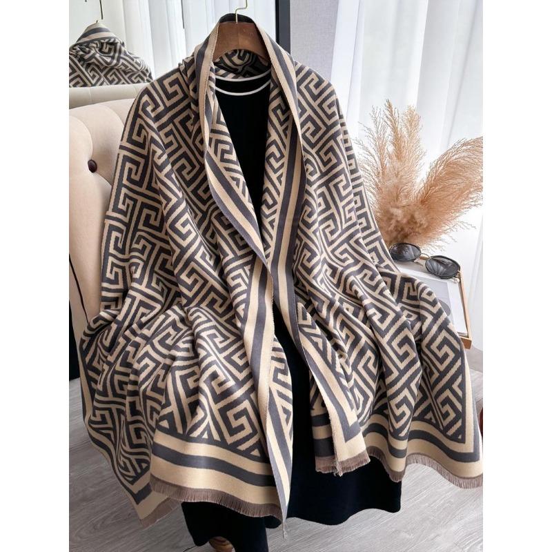 Boho Style Geometric Pattern Double Sided Thickened Shawl, Casual Soft Warm Long Scarf for Fall & Winter, Fashion Accessories for Women & Men