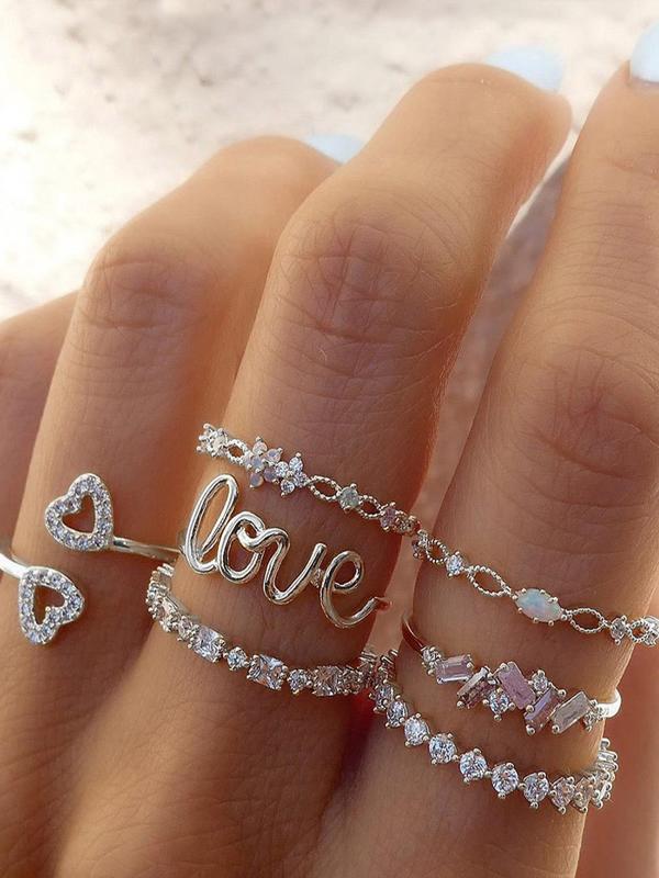 Fashion Hollow out Heart & Letter Design Rhinestone Decor Ring, Fashion Jewelry, Daily Clothing Decor, Trendy All-match & Exquisite Jewelry for Birthday Gift