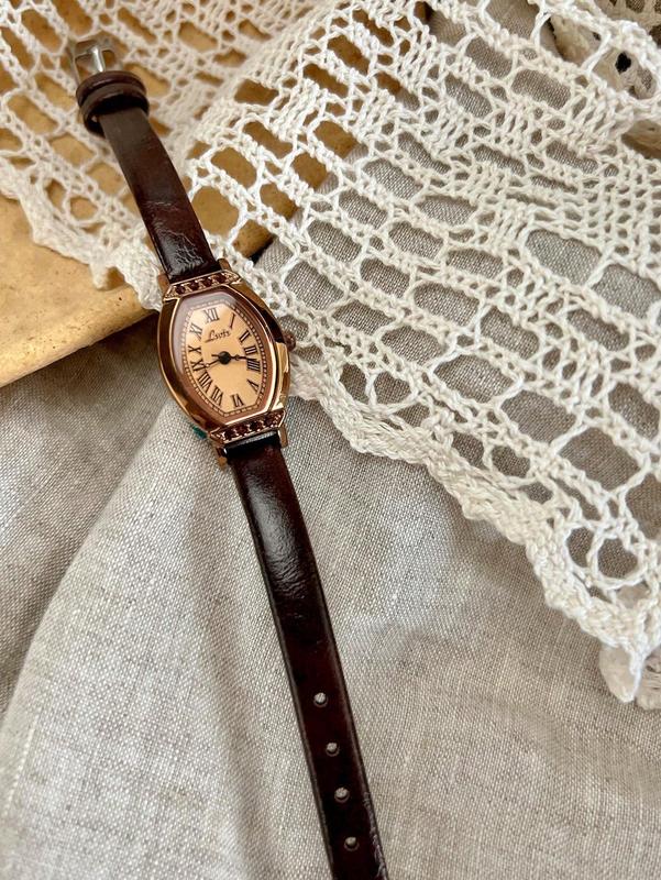 Vintage Casual Elegant Women's Coffee Brown Leather Strap Watch - Stylish Barrel Shaped Dial with Rhinestone Decor for Daily Wear & Special Occasions