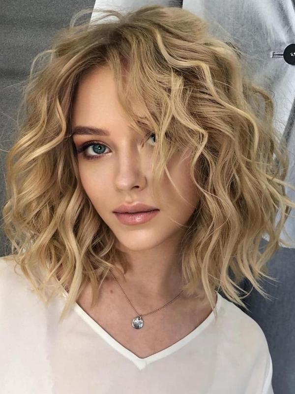 14.96 Inch Blonde Fashionable Short Wavy Bob Wigs for Women, Gorgeous Fluffy Wigs without Bangs, Synthetic Full Machine Wigs for Party, Daily Use