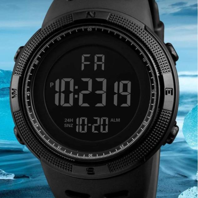 Unisex Classic Black Waterproof Shockproof Sports Watch with Large Dial and Adjustable Strap