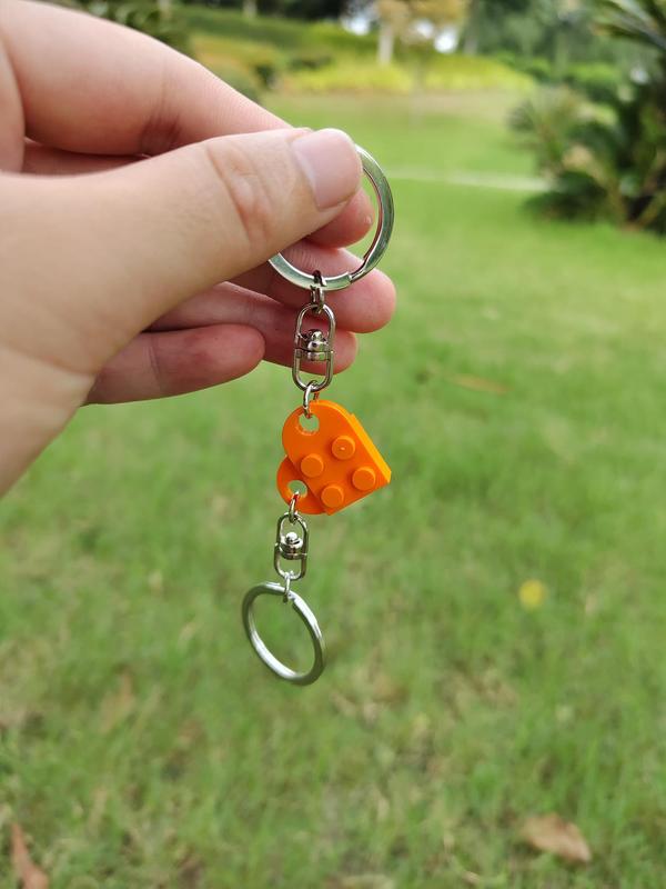 Creative Building Block Heart Couple Keychain Gift, Key Ring with Heart Pendant, Fashion Accessories for Men & Women As Gift for Girlfriend & Boyfriend