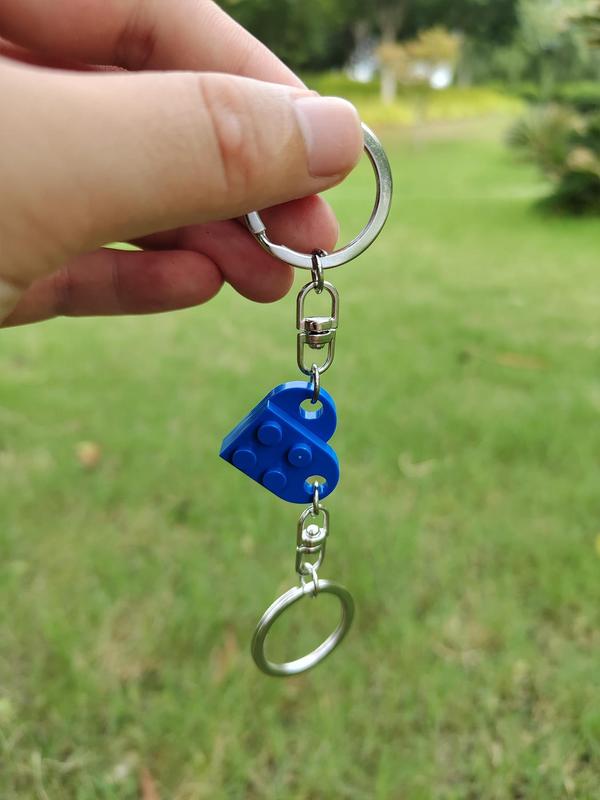 Creative Building Block Heart Couple Keychain Gift, Key Ring with Heart Pendant, Fashion Accessories for Men & Women As Gift for Girlfriend & Boyfriend