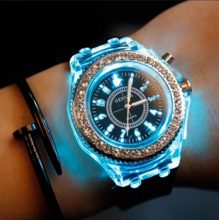 Luminous LED Watch Silicone Quartz Wristwatch Glow in the Dark - Multicolor Light Up