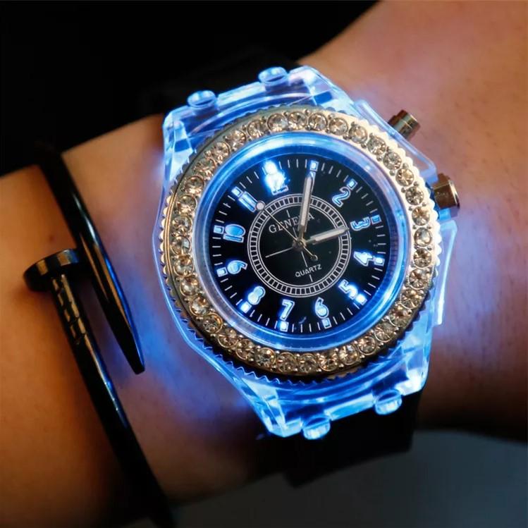 Luminous LED Watch Silicone Quartz Wristwatch Glow in the Dark - Multicolor Light Up