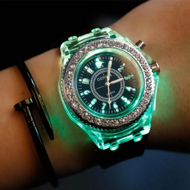 Luminous LED Watch Silicone Quartz Wristwatch Glow in the Dark - Multicolor Light Up