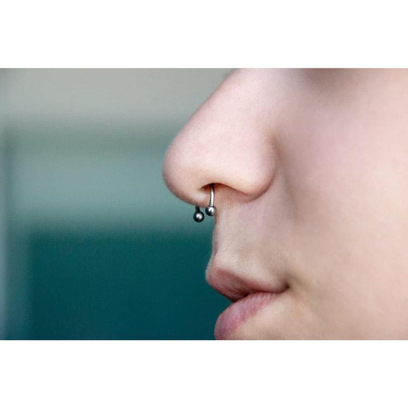 32PCs 14G 16G Stainless Steel Nose Septum Horseshoe Hoop Earring Eyebrow Tragus Lip Piercing Ring Balls & Spikes For Men and Women