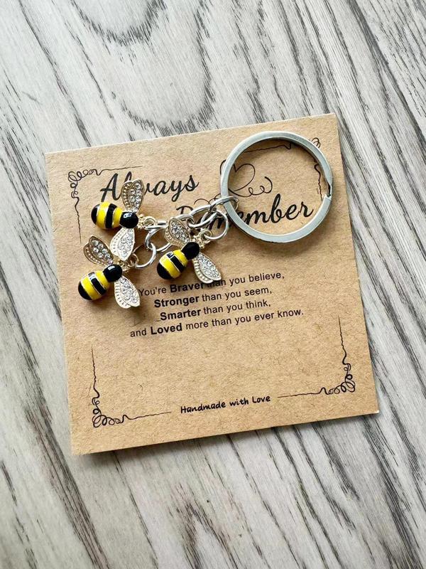 Cute Bee Design Keychain for Car Keys, Fashionable Keychain for Women & Men for Daily Decor, Trendy All-match Kawaii Accessories for Birthday Gift with Blessing Card