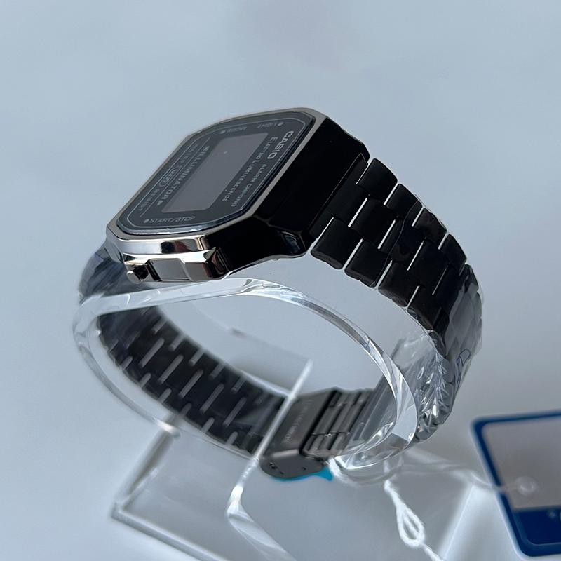 Casio Vintage Silver Stainless Steel Bracelet Black Dial retro watch