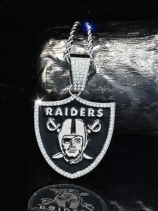 NFL Team Logo Pendant Necklace, Rhinestone Decor Stainless Steel Necklace for Men, Fashion Jewelry for Party, Daily Decor, Trendy All-match & Exquisite Jewelry for Birthday Gift