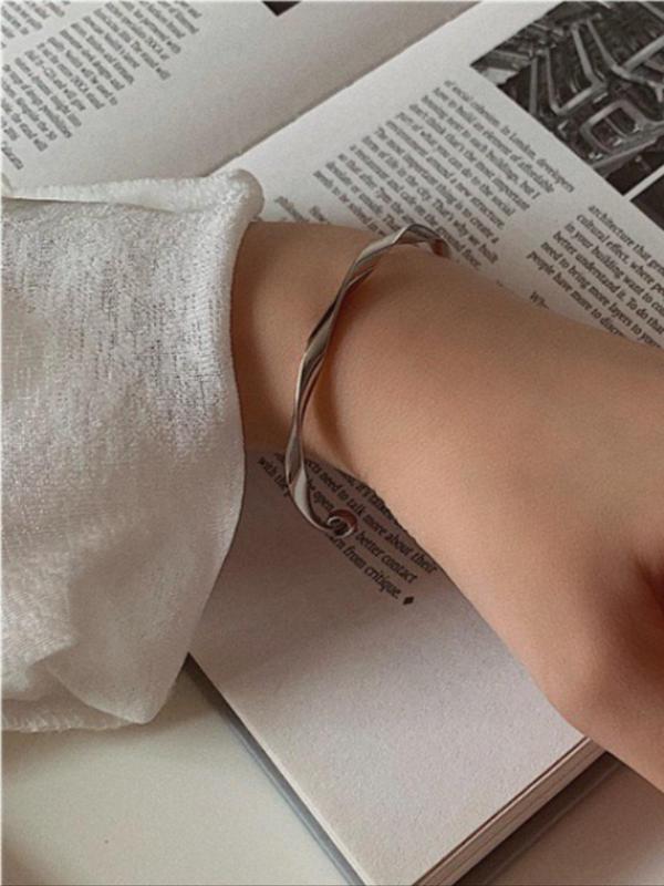 Fashion Simple Twist Design Cuff Bangle Bracelet, Fall Creative Alloy Accessories for Women, Daily Commuting Versatile Accessories for Party and Club, 80s Fashion