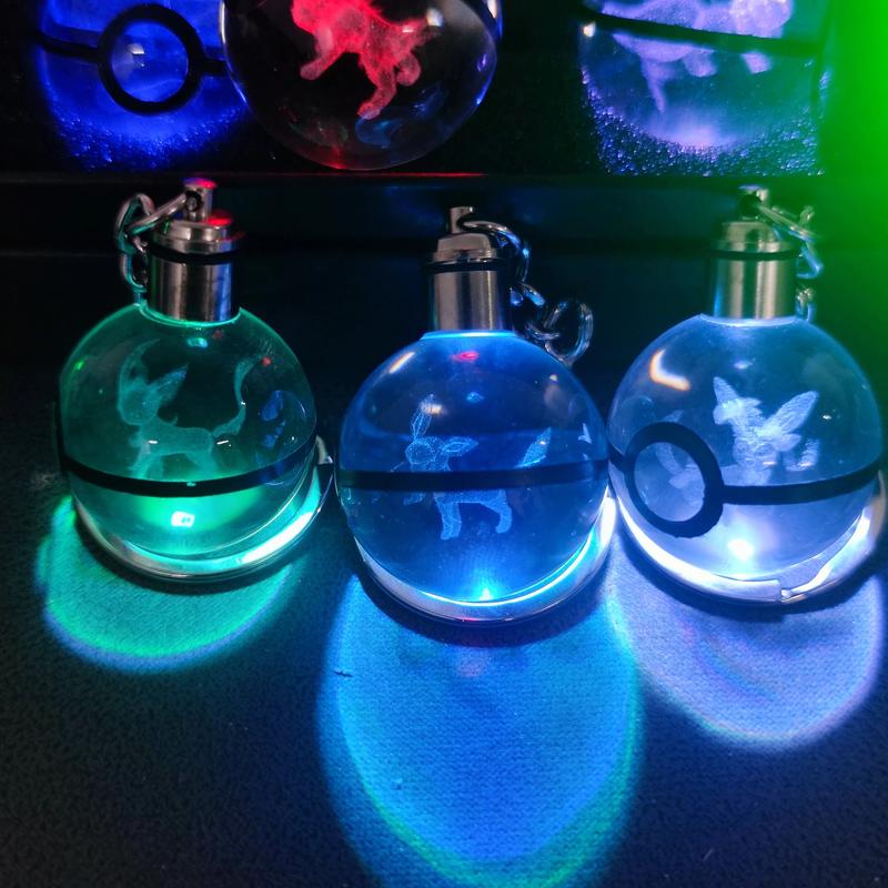 Customize 3D Pokemon Crystal LED Laser Engraved Keychain Crystal Pokeball Keychain 30MM Charizard Crystal Keying Pokemon fans Gifts