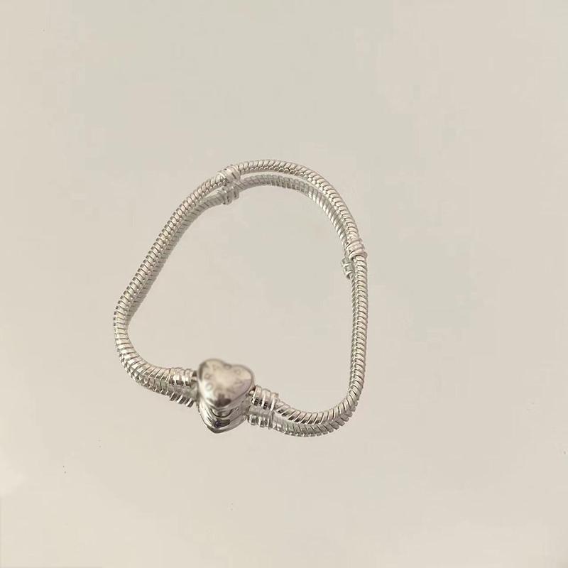 Women's simple snake chain bracelet, heart-shaped Valentine's Day, anniversary gift, bracelet for women, mother, girlfriend