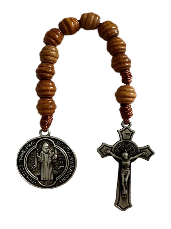 Saint Benedict Medal Pendant, Prayer Pocket Rosary, Catholic Wood Beads with Saint Benedict Medal and Crucifix, Fashion Accessories for Men & Women