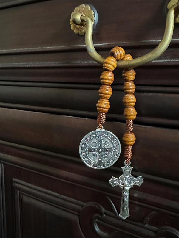 Saint Benedict Medal Pendant, Prayer Pocket Rosary, Catholic Wood Beads with Saint Benedict Medal and Crucifix, Fashion Accessories for Men & Women