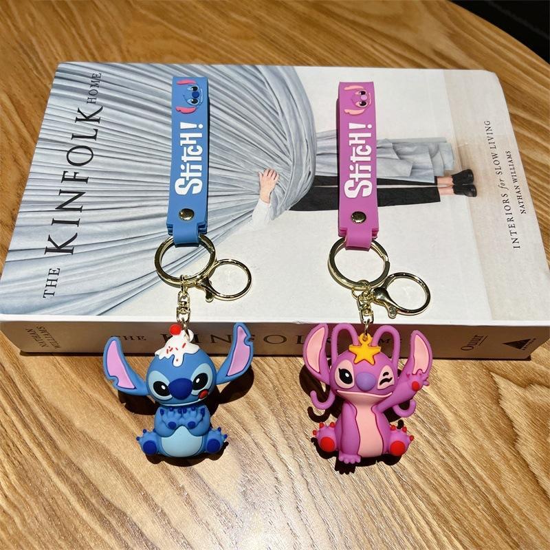 DISNEY Stitch Cute Car Keychain Accessory, Fashionable Couple's Keychain, Bag Charm Accessory